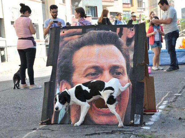 That That, Random Guy in Painting!